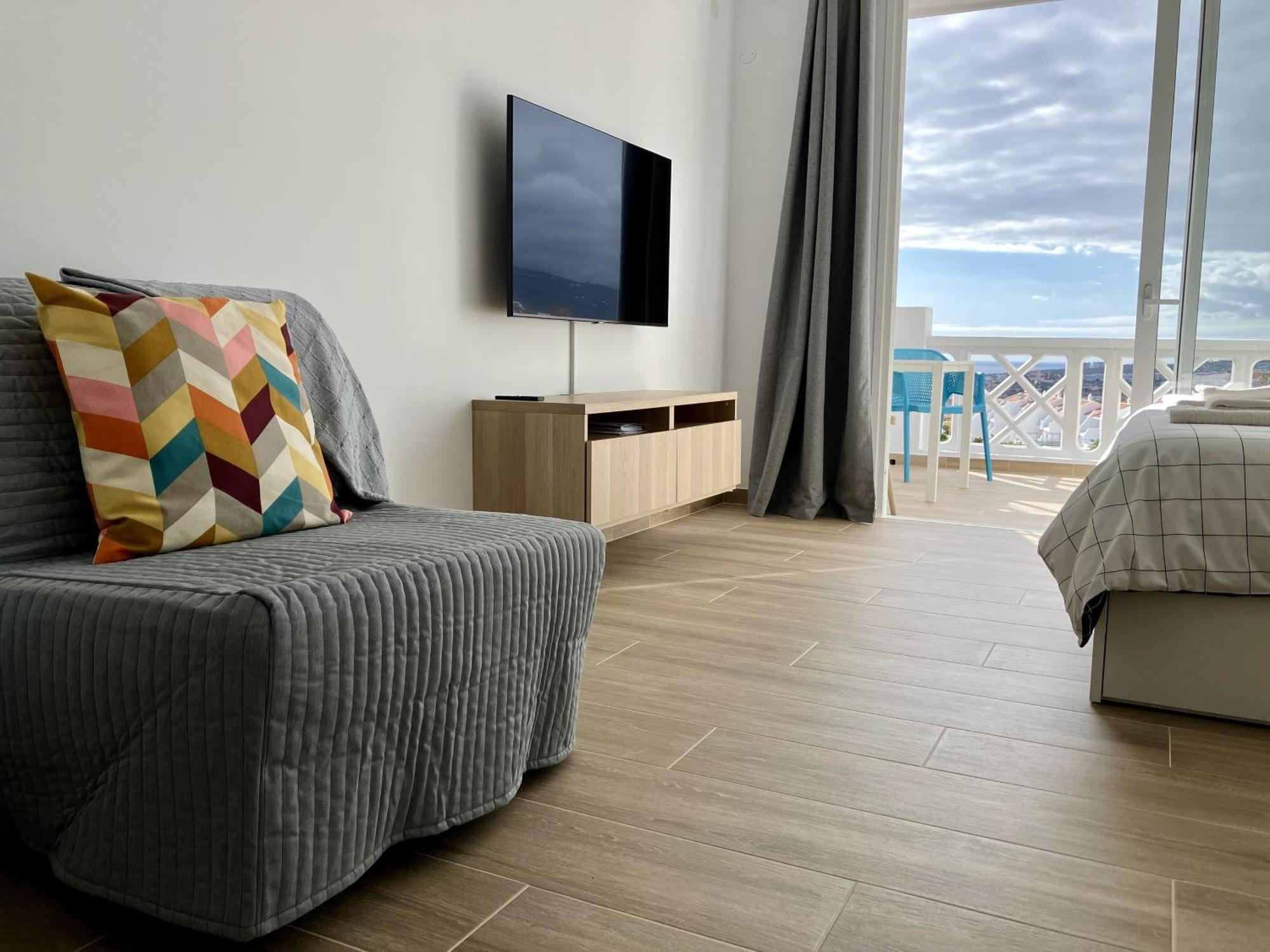 Costa Adeje - Modern Apartment With Terrace Views Of Ocean & Sunset Екстериор снимка